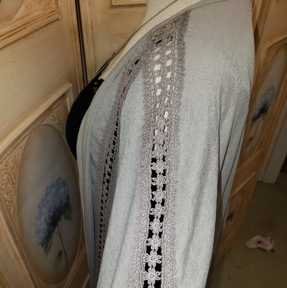 Cover up - Picture 2 of 2